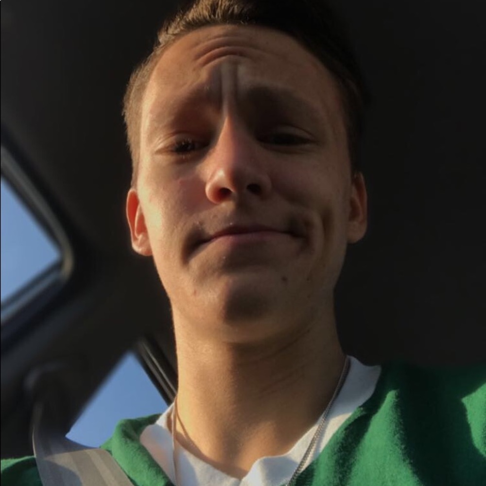 Meet your Posher, Lucas